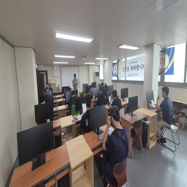 [안양캠퍼스] 25.06.16 친환경건축시공실무 (목공+수장도장시공) 과정 오리엔테이션 진행 썸네일 이미지